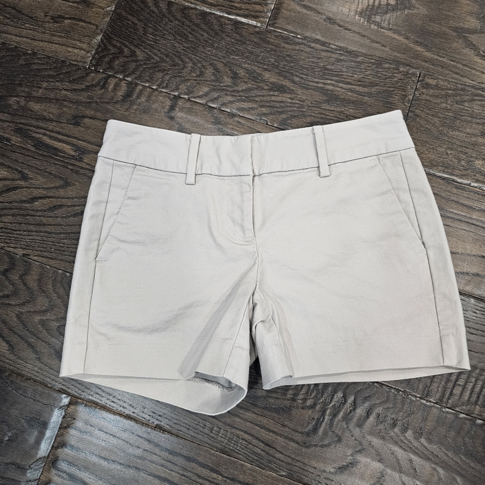 Ann Taylor Signature Shorts | Tan | Size 00P